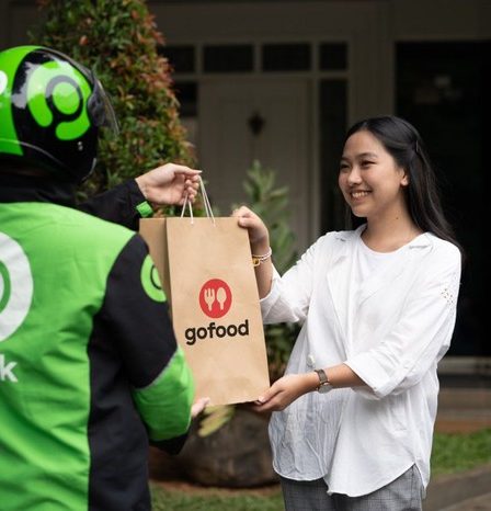 Bermitra dengan GoFood