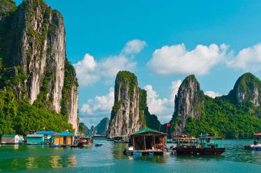 persiapan liburan ke Halong Bay Vietnam